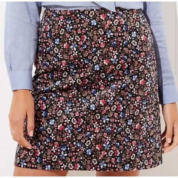 Loft Floral Velvet Skirt Size‎ 6 - Picture 1 of 6